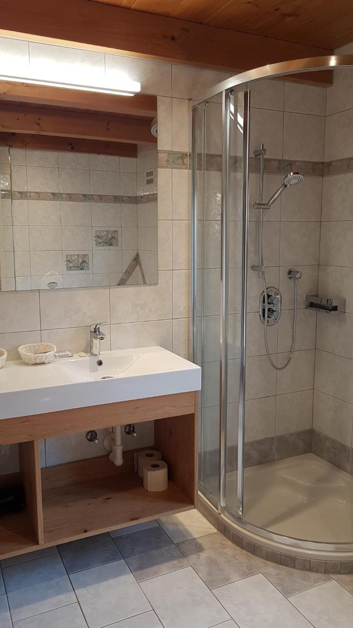 Aparthotel Hohe Bruecke Митерзил Екстериор снимка