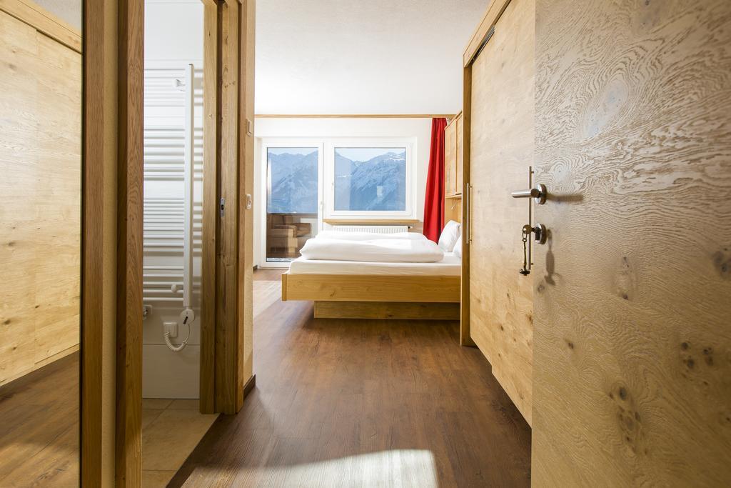 Aparthotel Hohe Bruecke Митерзил Екстериор снимка
